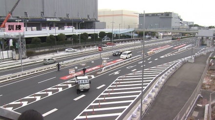 首都高で警視庁などが合同訓練、首都直下型地震に備え