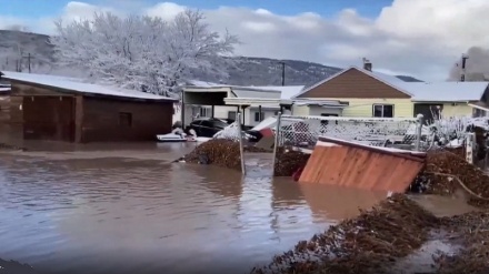 Canada floods cut railway to Vancouver Port