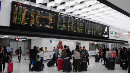 日本政府が、今月２６日から入国者数の上限を5000人程度に引き上げ