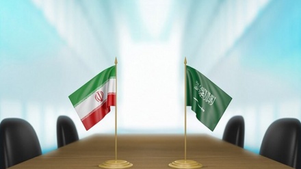 Newsweek: Rusia akan Damaikan Iran-Saudi via Perjanjian Teluk Persia