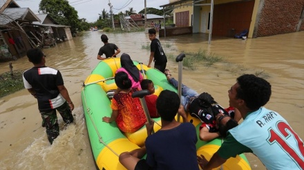 Vërshime e përmbytje në disa rajone në Indonezi