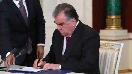 رحمان قانون بودجه دولت برای سال 2022 را امضا کرد