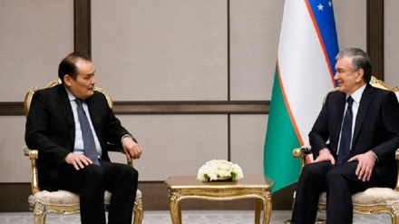 Дидори Мирзиёев бо дабири кулли Шӯрои ҳамкории кишварҳои туркзабон