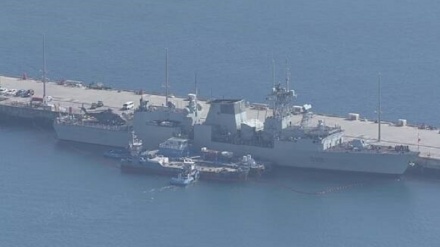 カナダ海軍の艦船が、沖縄の米軍港湾施設に寄港