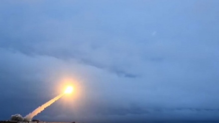 Russia, lancio missile ipersonico Kinzhal: possibile spostamento tattico