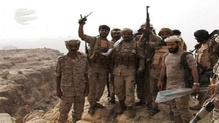 Yemenis advance as invaders retreat from all fronts