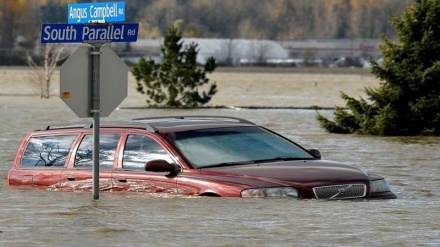 Canada floods: 18,000 people still stranded in ‘terrible, terrible disaster’