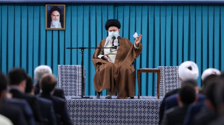 イラン最高指導者、「国家の全ての問題には学問的な解決策を見出せる」