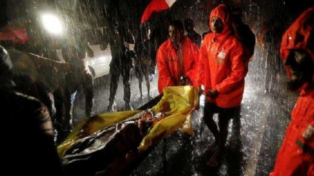 Myanmar, 15 morti in strada sommersa dall'alta marea 