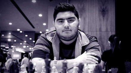 马格苏德卢在印度“闪电战”塔塔杯国际象棋比赛中获胜