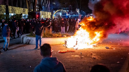 Olanda, rivolta anti-lockdown: sette feriti