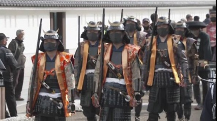 茨城で約100年ぶりに「水戸御祭禮行列」が実施、 武士の衣装で練り歩く