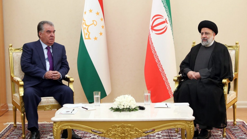 رییسان جمهور ایران و تاجیکستان درباره روابط دو جانبه و اوضاع افغانستان گفت وگو کردند