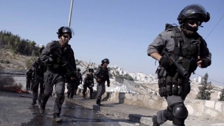 West Bank, aggressione sionista: feriti decine di palestinesi