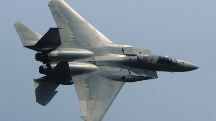 米F15ストライクイーグル戦闘機が、核爆弾投下訓練を実施