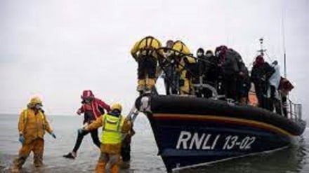 Migranti, 2021 anno record: 28 mila attraverso la Manica