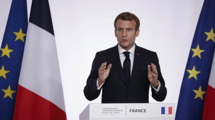 Conferenza sulla Libia, Macron: Elezioni il 24 dicembre