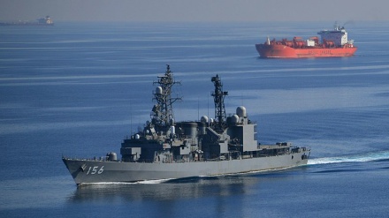 日本政府が自衛隊の護衛活動を1年延長へ、ソマリア沖の海賊対策で