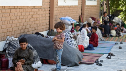 在米アフガン難民5万人が防寒用機材や衣服なし