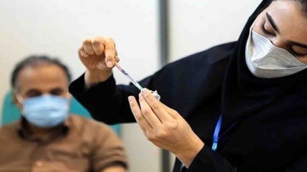 伊朗新冠疫情首剂疫苗接种率为 82%欧洲为 64%