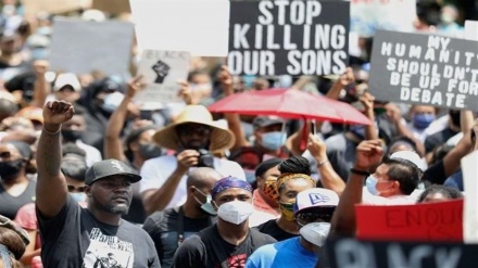 Protestat para gjyqit të vrasësve amerikanë me ngjyrë