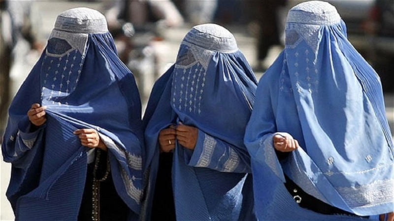 دیدبان حقوق بشر خواستار لغو ممنوعیت سفر زنان بدون محرم در افغانستان شد