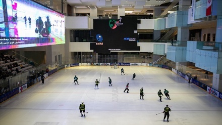 Liga Hoki Es Putra Iran Dimulai (1)