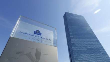 Stima flash, -2 punti fiducia consumatori a novembre in Eurozona 
