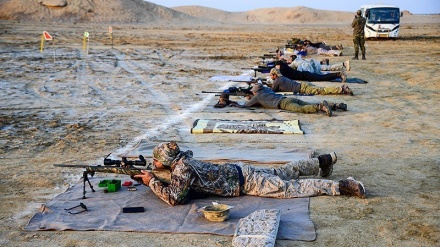 Kompetisi Nasional Menembak Bebas di Qom (2)