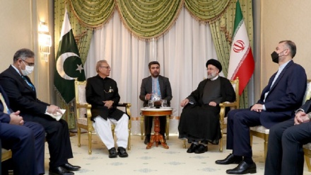 莱希：伊朗愿加强伊巴各领域合作