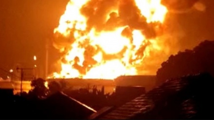 印尼爪哇岛最大炼油厂发生火灾 至少80人被疏散