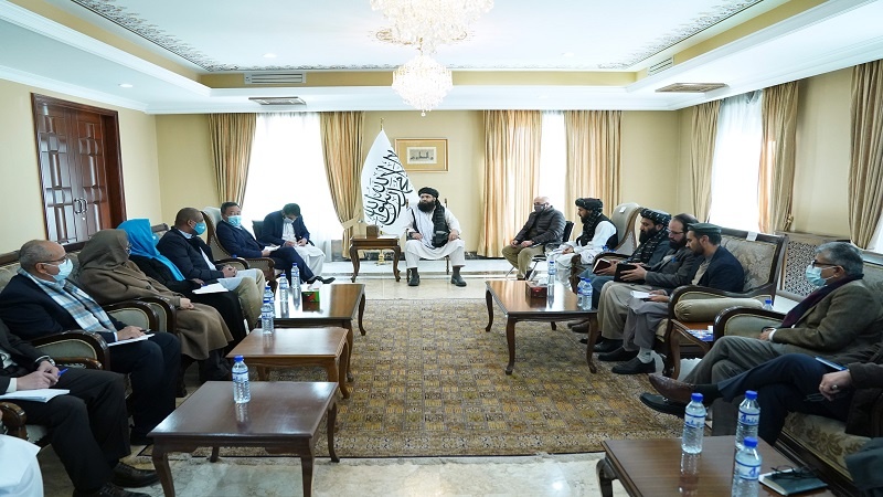 پرداخت حقوق کارکنان بخش صحی در افغانستان آغاز شد