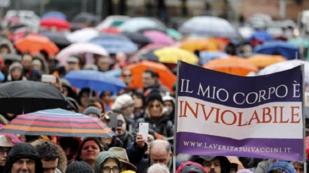 Corteo non autorizzato di no vaxa, Fedriga: e' grave