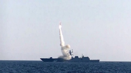  Russia tests hypersonic missile, holds naval drill amid tensions with West 