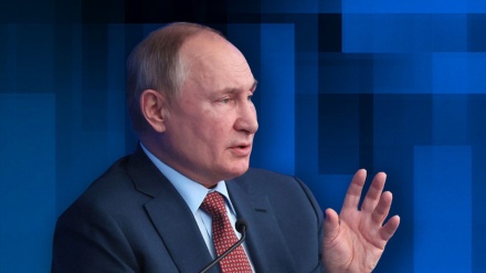 Putin: West must immediately give Moscow security guarantees 