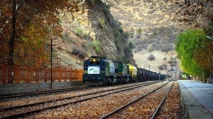 Air Terjun Bisheh, Destinasi Wisata Paling Ramai di Lorestan (1)
