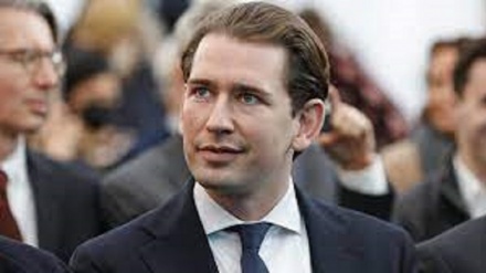 Austria, l'ex Cancelliere Kurz si ritira dalla scena politica