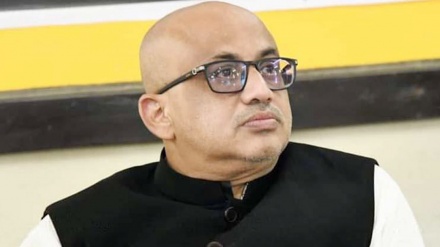 মন্ত্রিসভা থেকে পদত্যাগ করলেন ডা. মুরাদ, গ্রেফতার দাবি রিজভীর