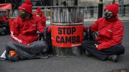 Environmental activists challenge ‘unlawful’ UK fossil fuel plan in high court
