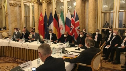 ウィーン協議で制裁解除最優先を強調するイラン