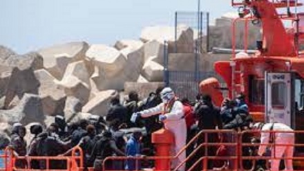 Migranti: Spagna, nuovi sbarchi alle Canarie e alle Baleari