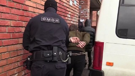 Россия украиналик экстремистик гуруҳининг ўнлаб тарафдорлари қўлга олинди 