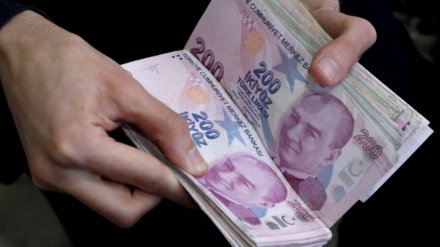 トルコの通貨暴落が継続