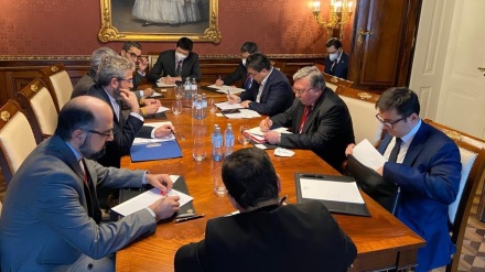 Ulyanov: Viyana'daki İran-Çin-Rusya görüşmelerinin çerçevesi  çok faydalı