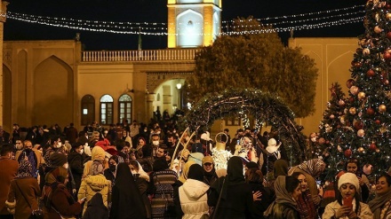 Menjelang Tahun Baru, Gereja Vank Isfahan Padat Pengunjung (1)