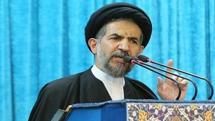 Khatib Jumat Tehran: Republik Islam Iran Tingkatkan Keamanan Regional