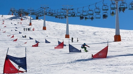 Turnamen Snowboard Internasional di Tochal (2)