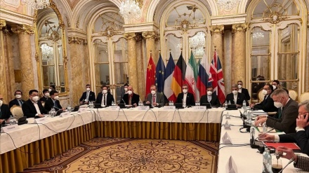 WSJ: İran, ABD'yi Nükleer Anlaşma'dan yeniden çekilmemesi için yasal taahhüt talep ediyor