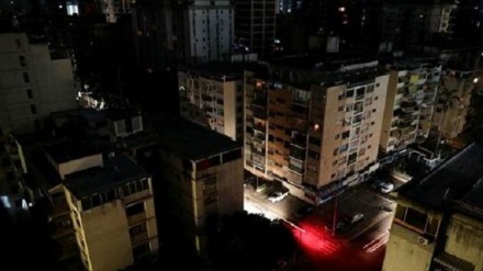 Blackout a Caracas, attacco al sistema elettrico nazionale