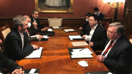 עלי באקרי נועד עם עמיתיו הרוסי והסיני